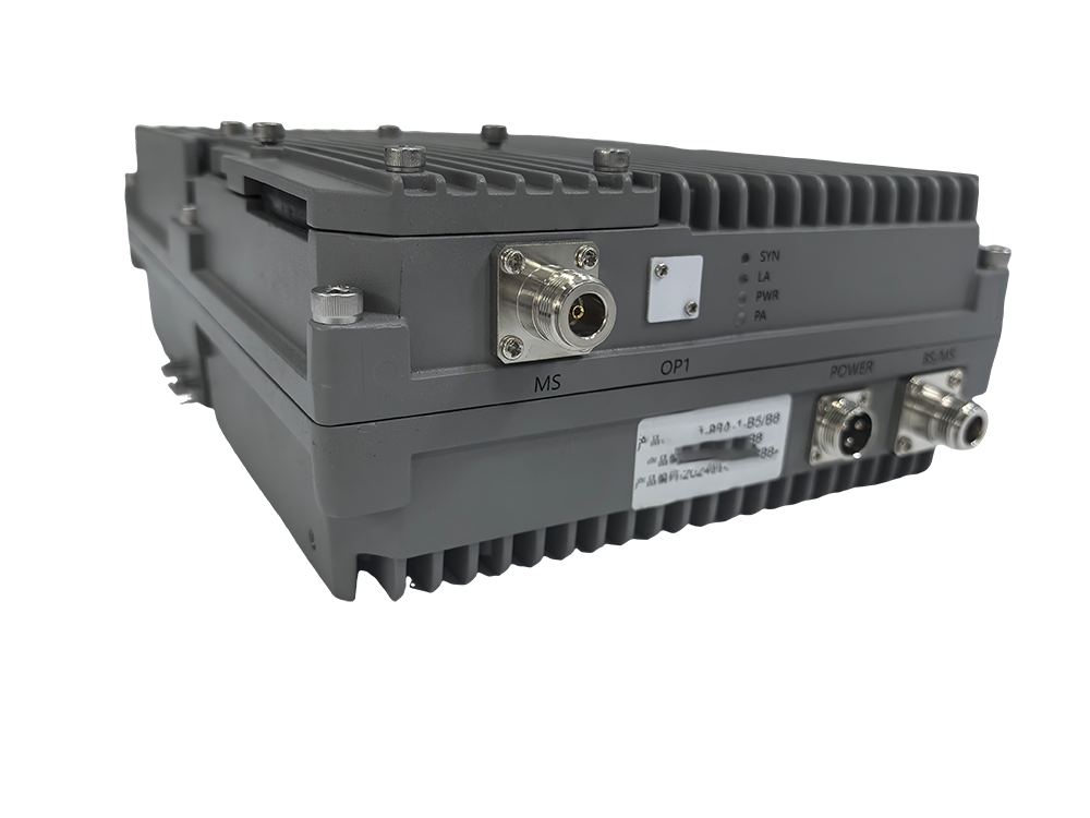  山海关三频手机信号接收器2000㎡